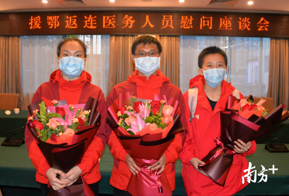 支援湖北、奮戰(zhàn)抗疫一線的莫文慶、曾慧、丘金霞3人入選2020年“清遠市最美人物之最美醫(yī)生/護士”。黃津 攝